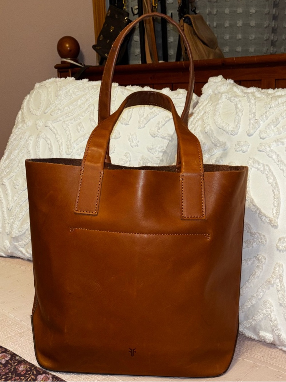 NWT Frye Carson Leather Tote in Cognac - Picture 2 of 11